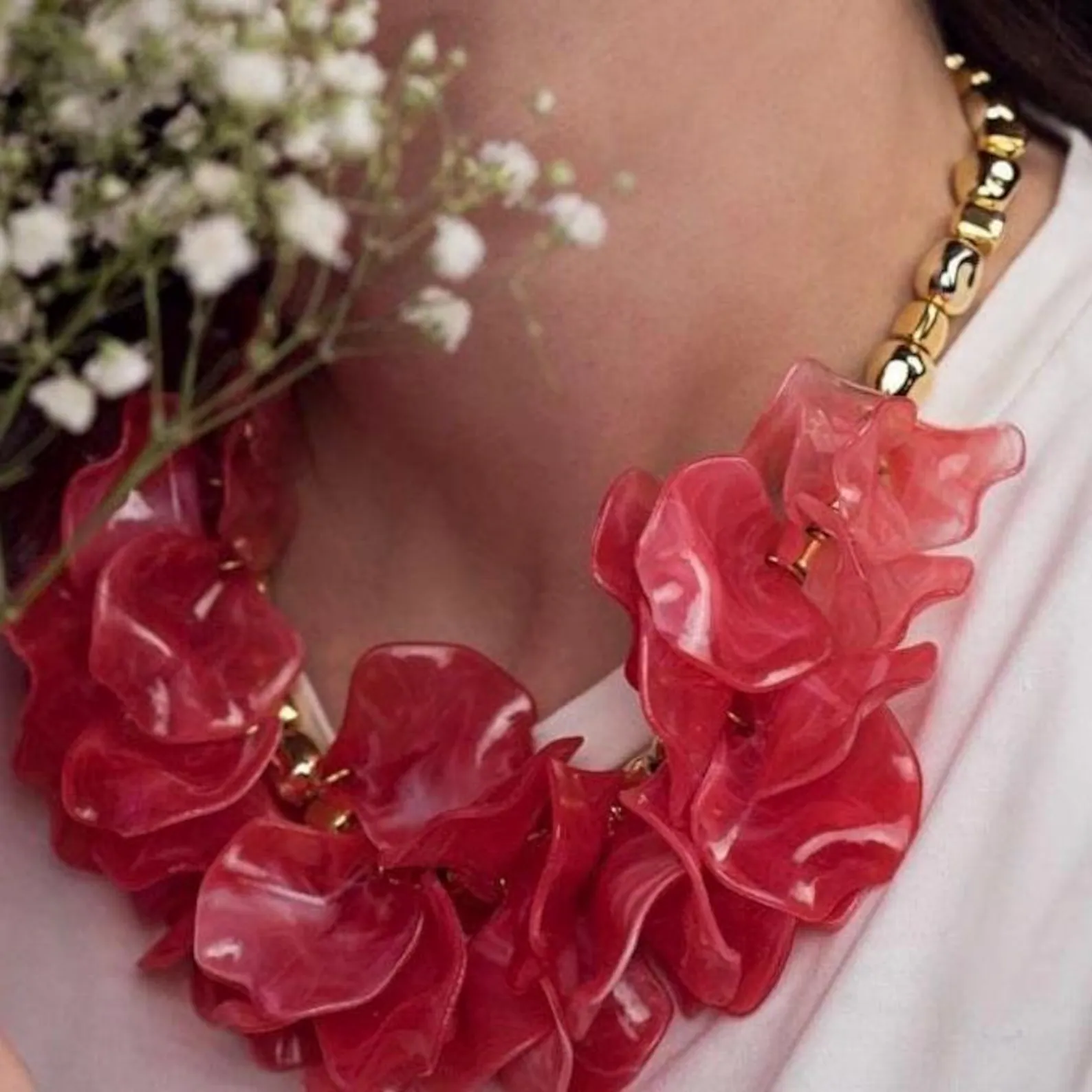 red-flower-gold-bead-necklace red flower necklace for weddings and special occasions